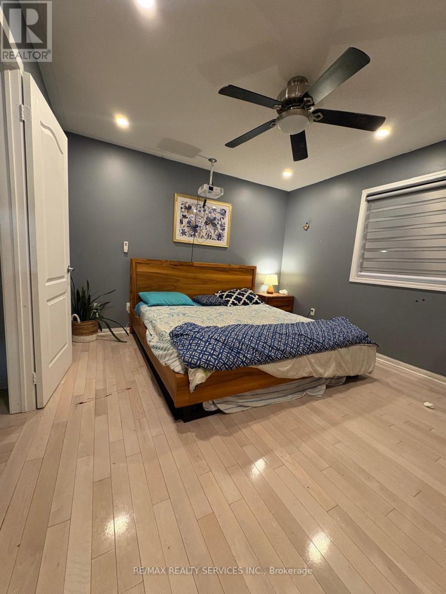 1440 Quest Circle, Mississauga, ON - Indoor Photo Showing Bedroom