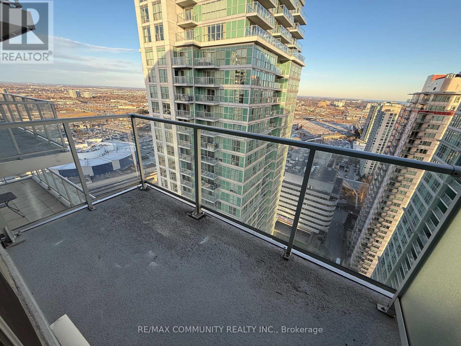 Ph 3 - 60 Town Centre Court, Toronto, ON - Outdoor With View With Exterior