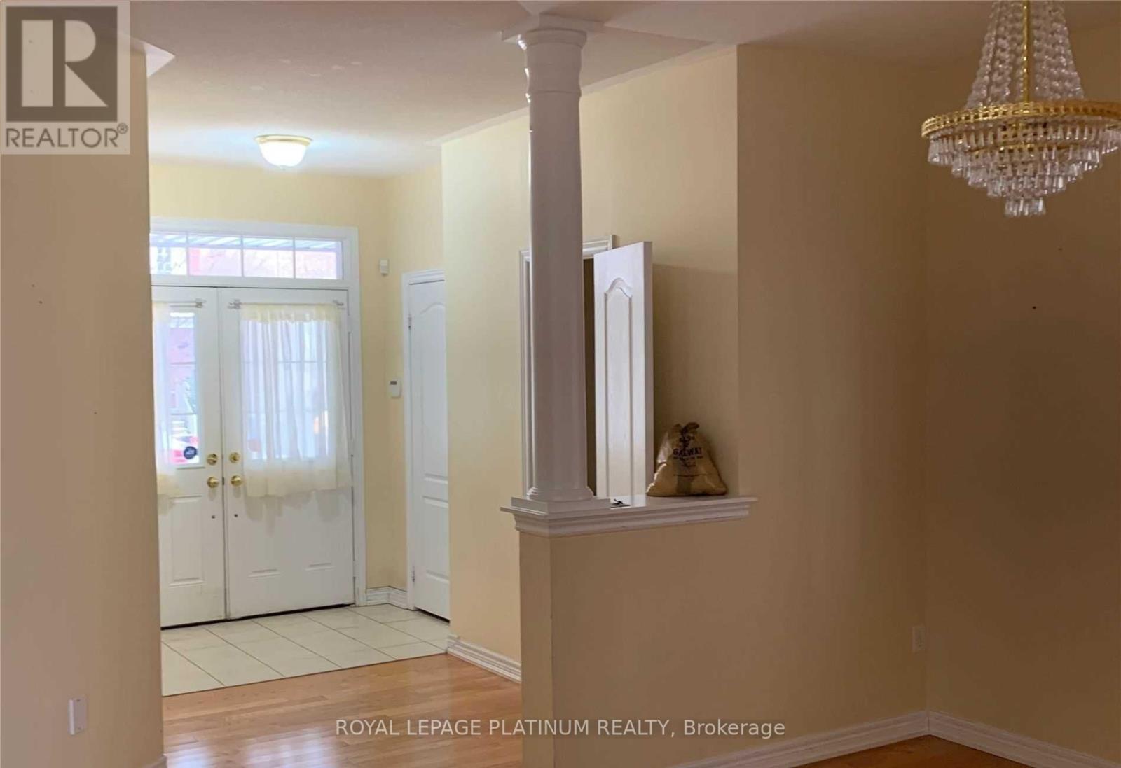 Upper - 121 Young Drive, Brampton, ON - Indoor Photo Showing Other Room