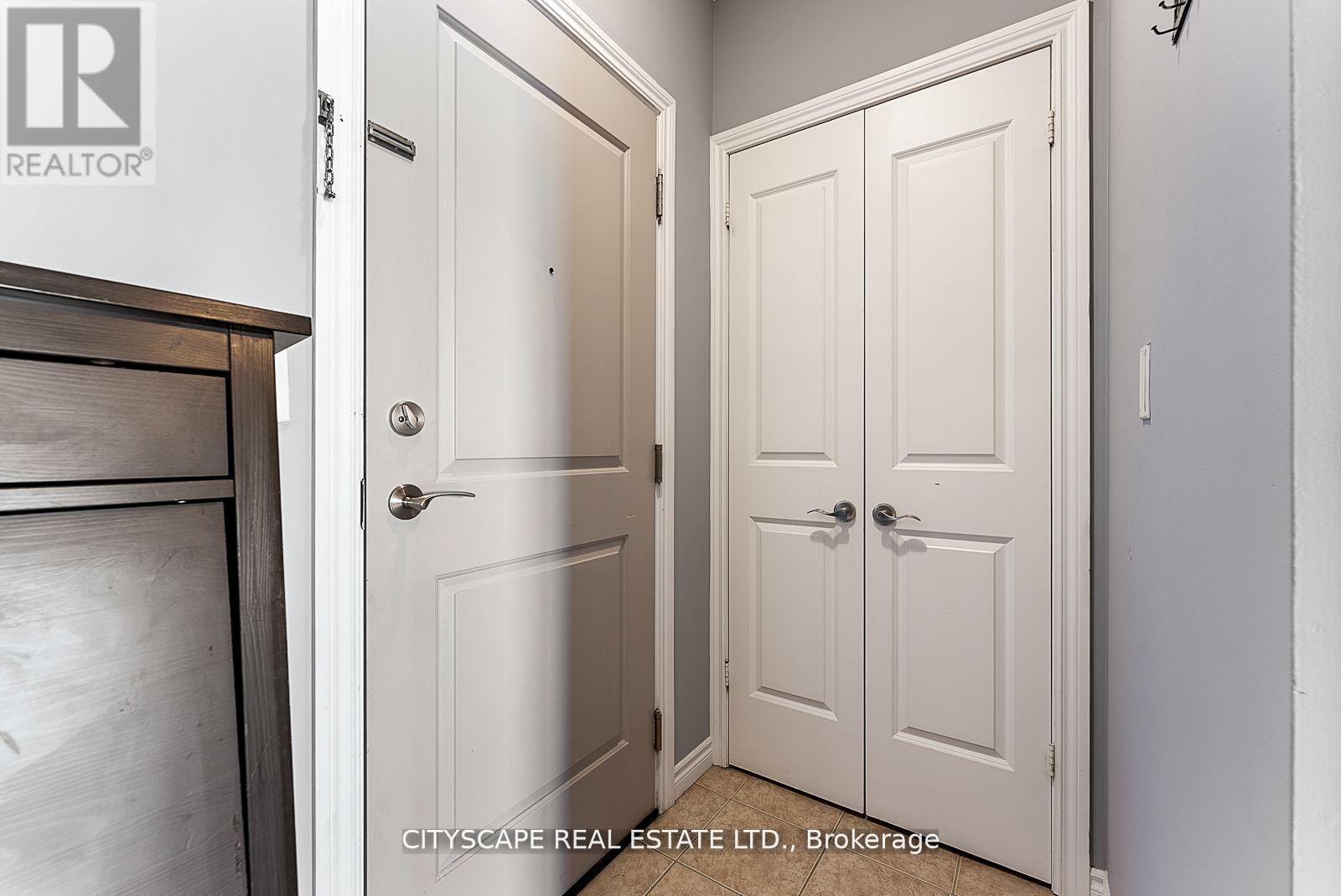 2206 - 133 Wynford Drive, Toronto, ON - Indoor Photo Showing Other Room