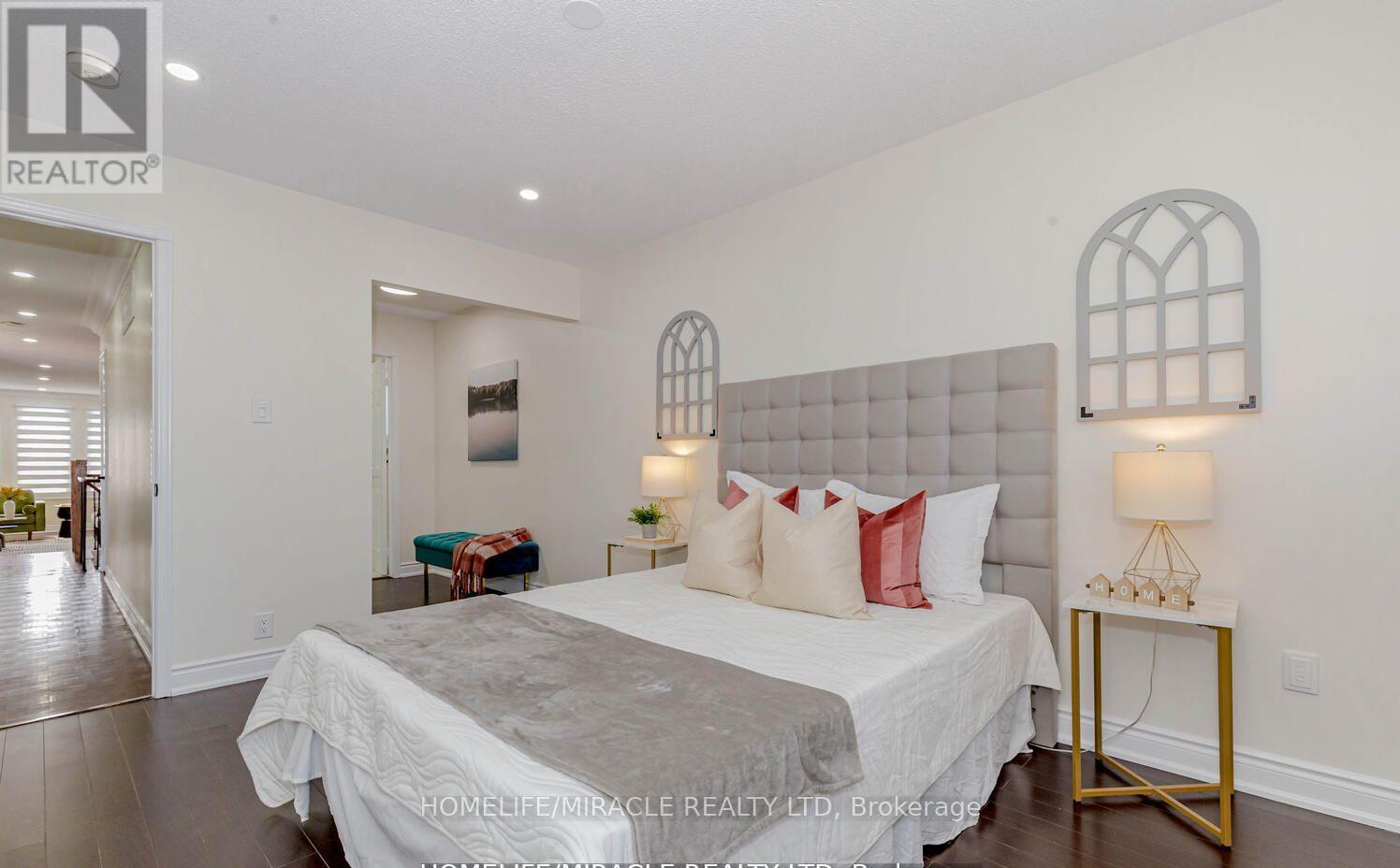 Upper - 44 Leatherhead Court, Brampton, ON - Indoor Photo Showing Bedroom