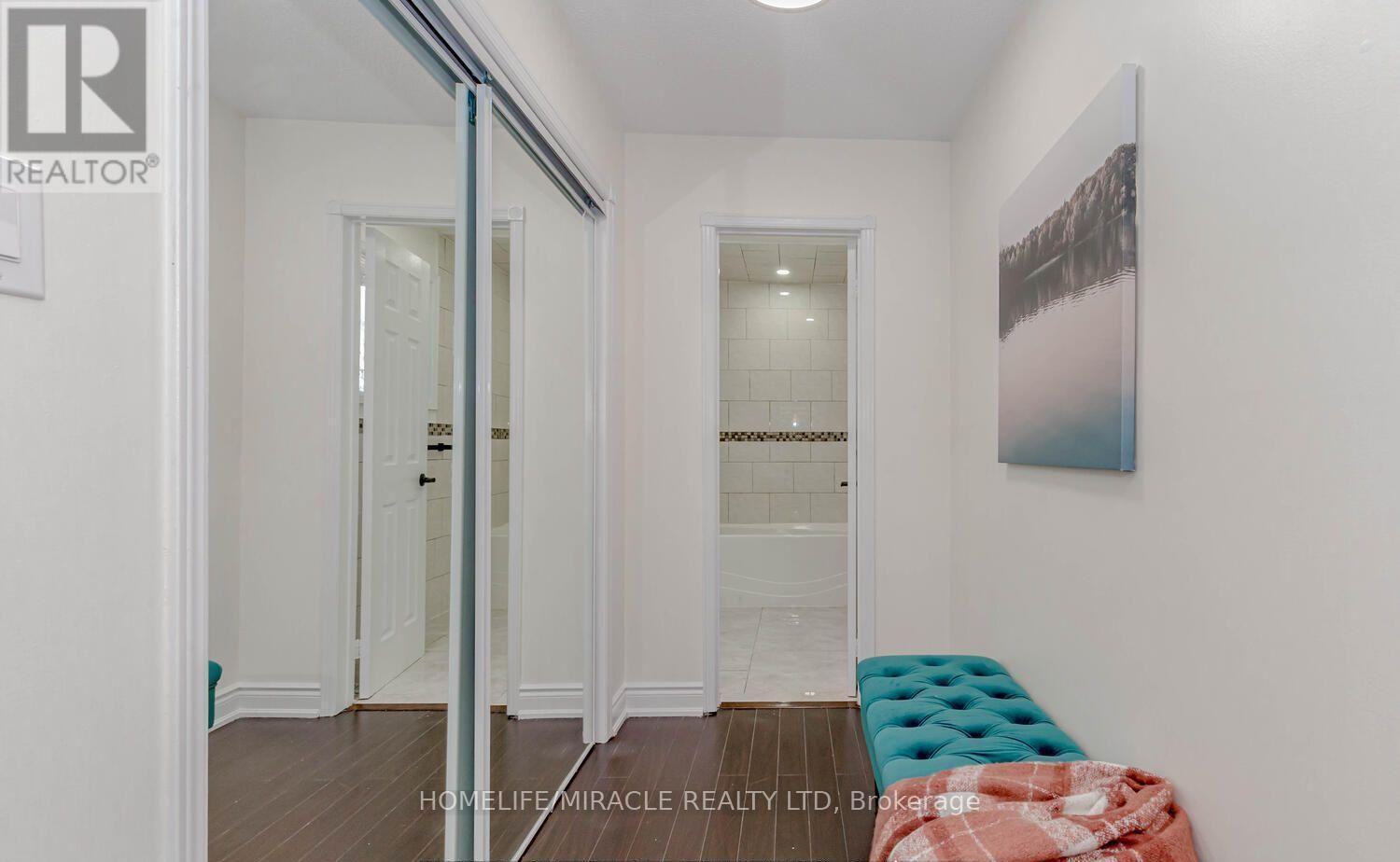 Upper - 44 Leatherhead Court, Brampton, ON - Indoor Photo Showing Other Room