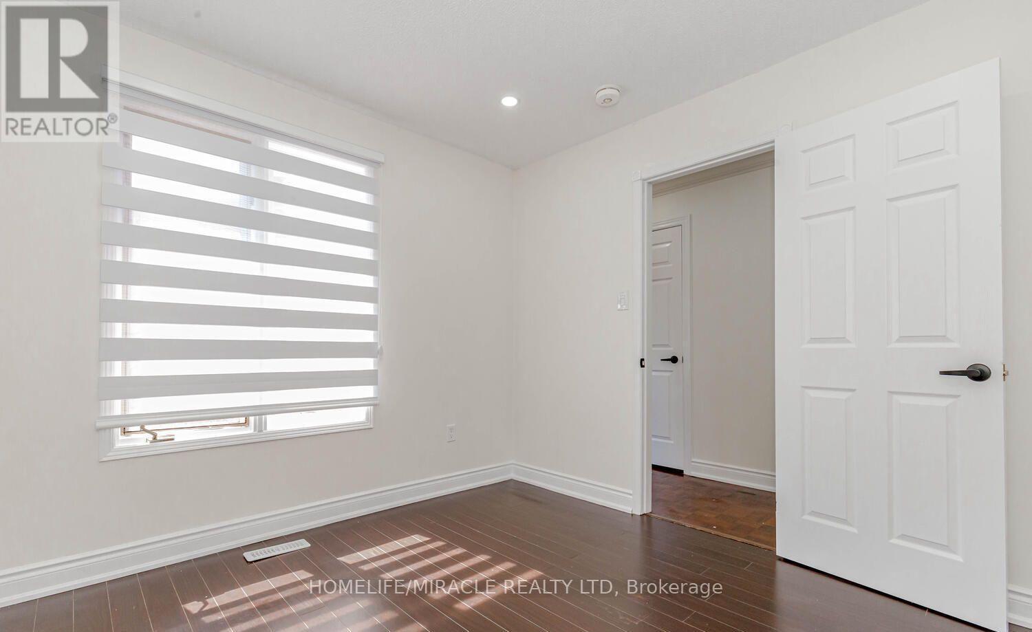 Upper - 44 Leatherhead Court, Brampton, ON - Indoor Photo Showing Other Room