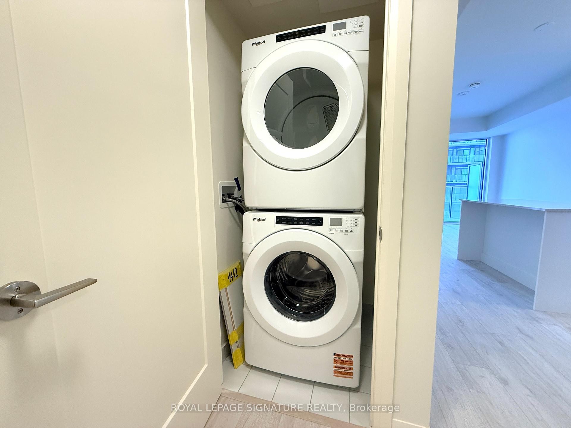 1412-27 Korda Gate, Vaughan, ON - Indoor Photo Showing Laundry Room