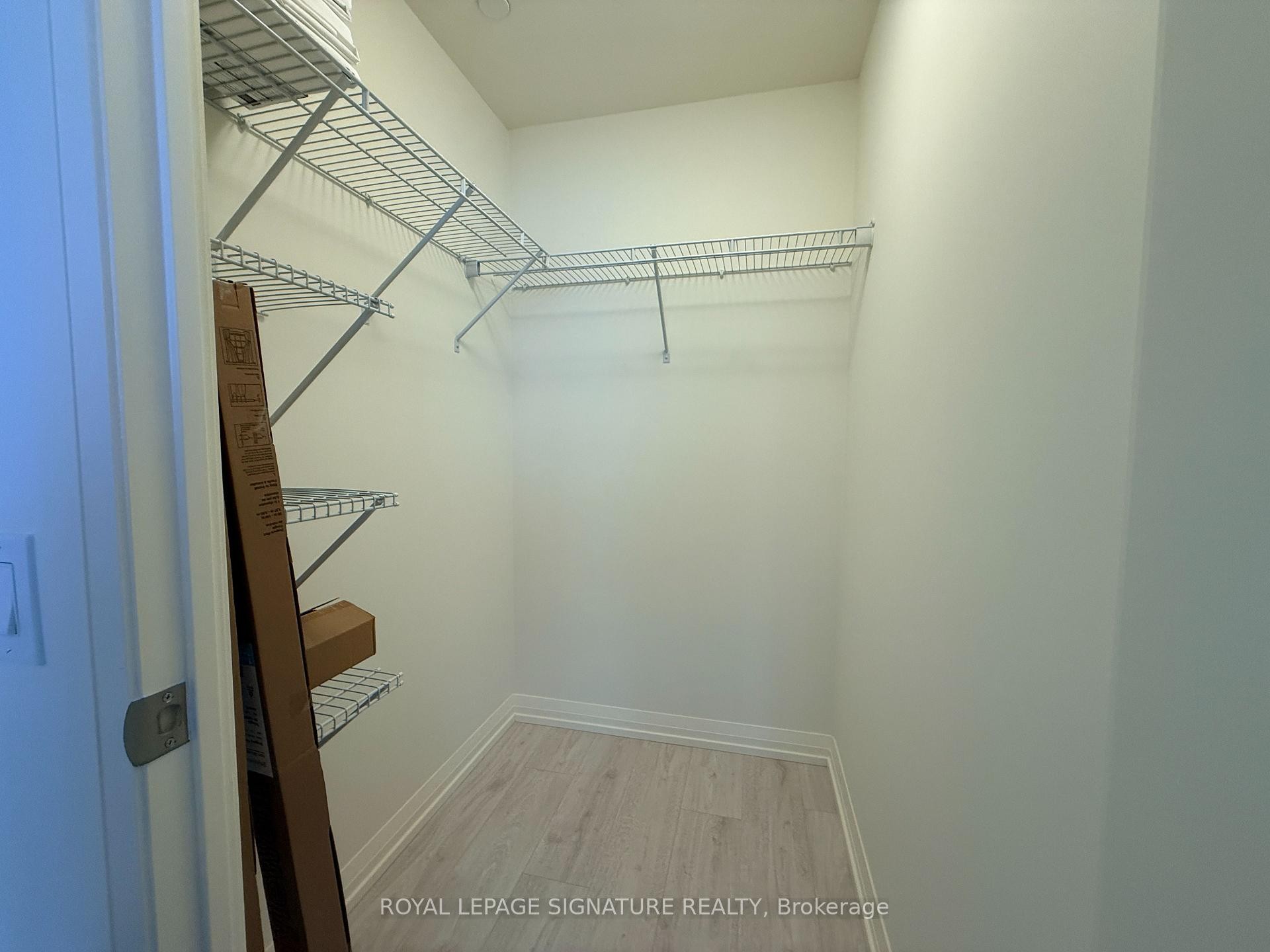 1412-27 Korda Gate, Vaughan, ON - Indoor With Storage