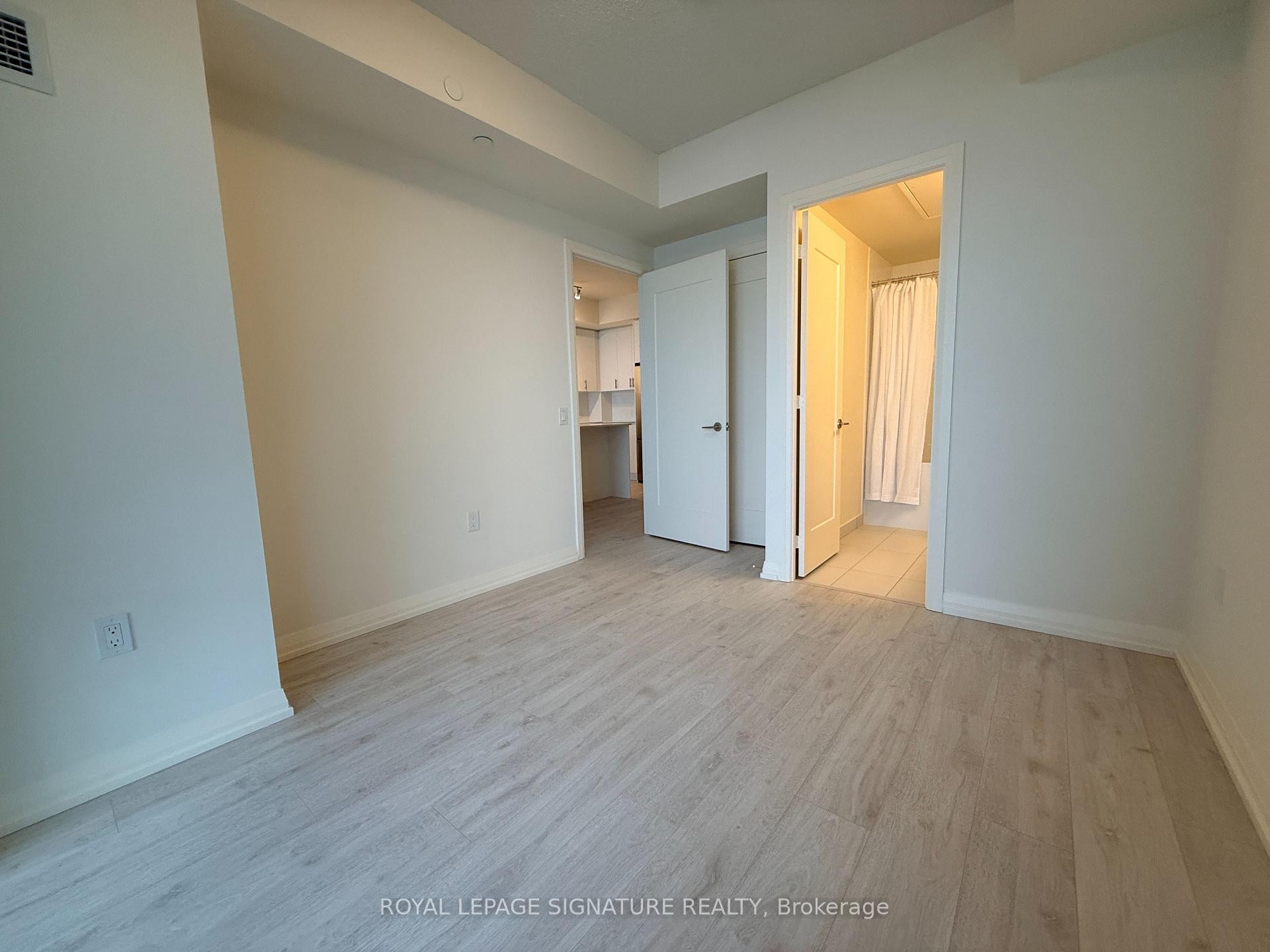 1412-27 Korda Gate, Vaughan, ON - Indoor Photo Showing Other Room