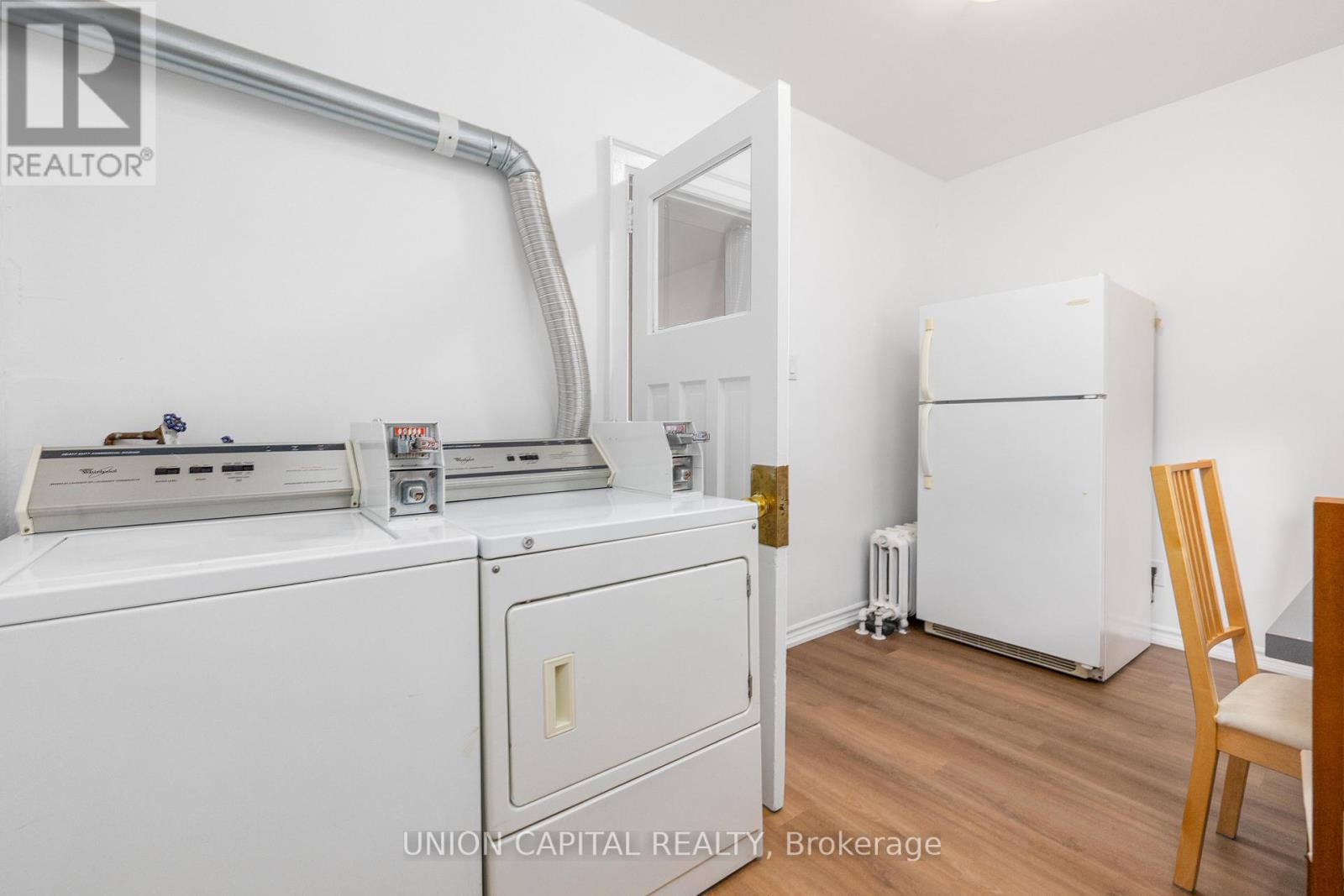 69 Denison Avenue, Toronto, ON - Indoor Photo Showing Laundry Room