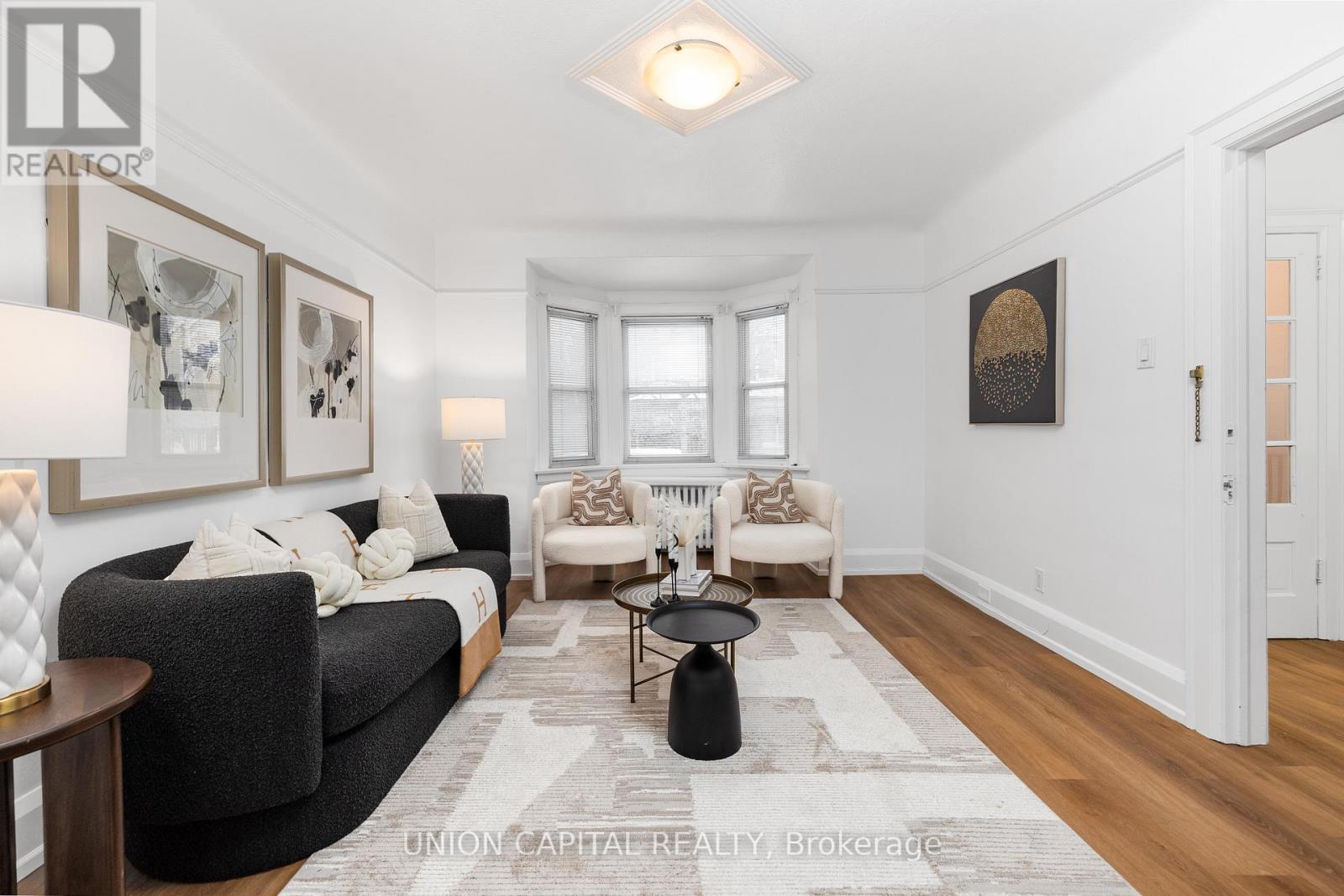 69 Denison Avenue, Toronto, ON - Indoor Photo Showing Living Room