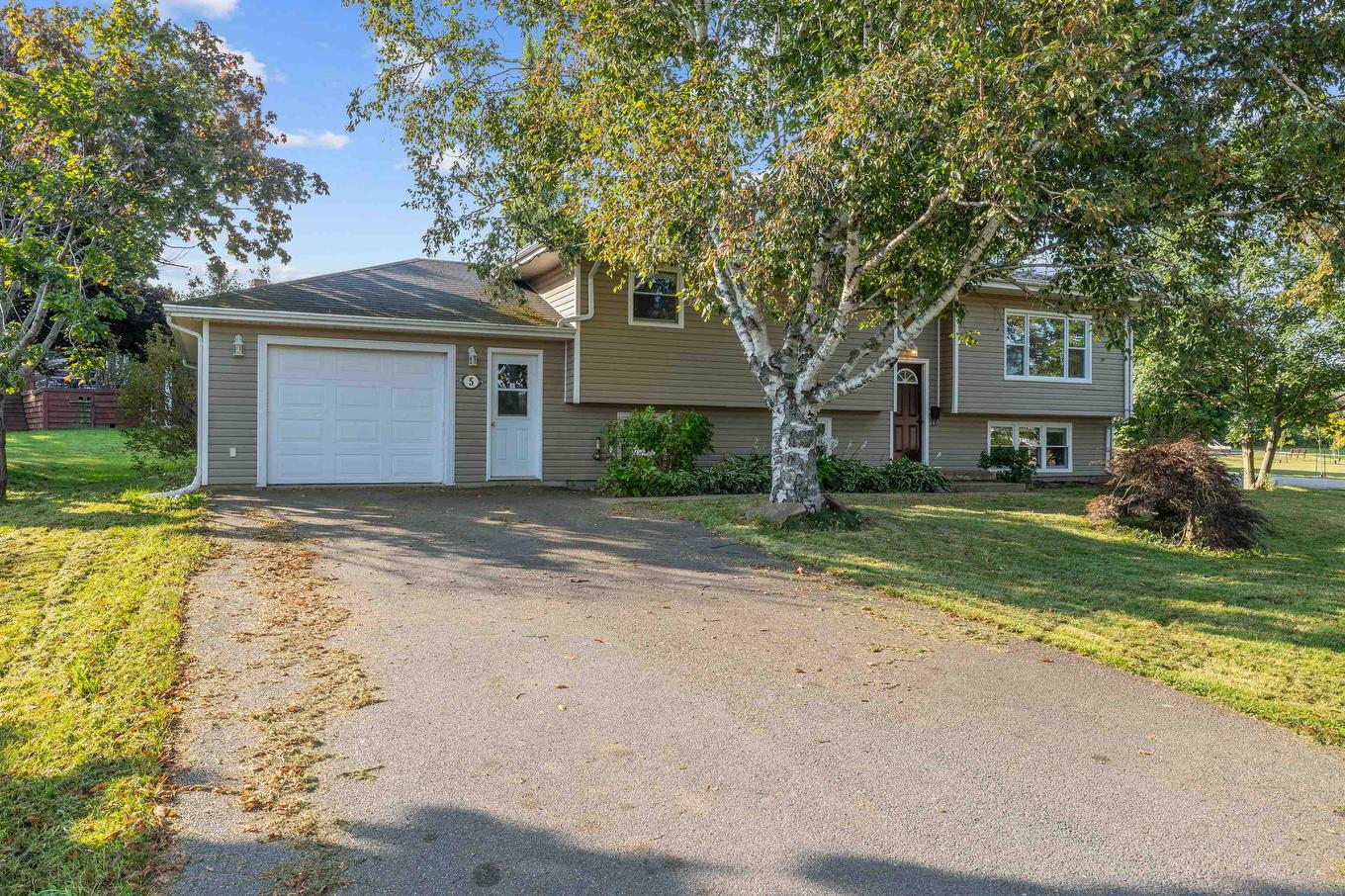 5 Ferguson Drive, Stratford, PE