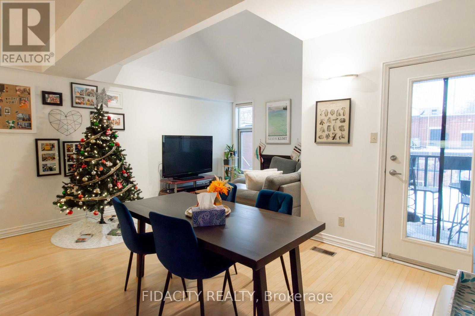 99 Fourth Avenue, Ottawa, ON