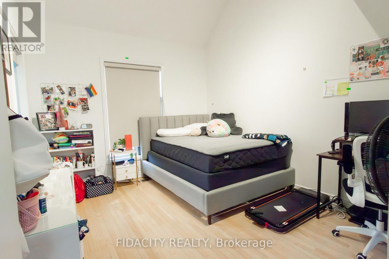 99 Fourth Avenue, Ottawa, ON