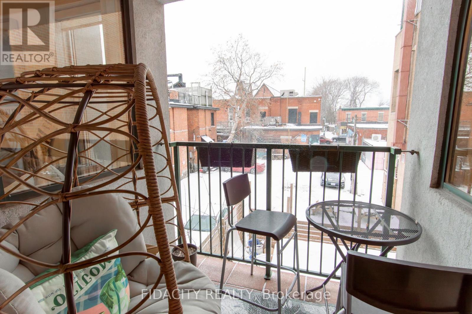 99 Fourth Avenue, Ottawa, ON