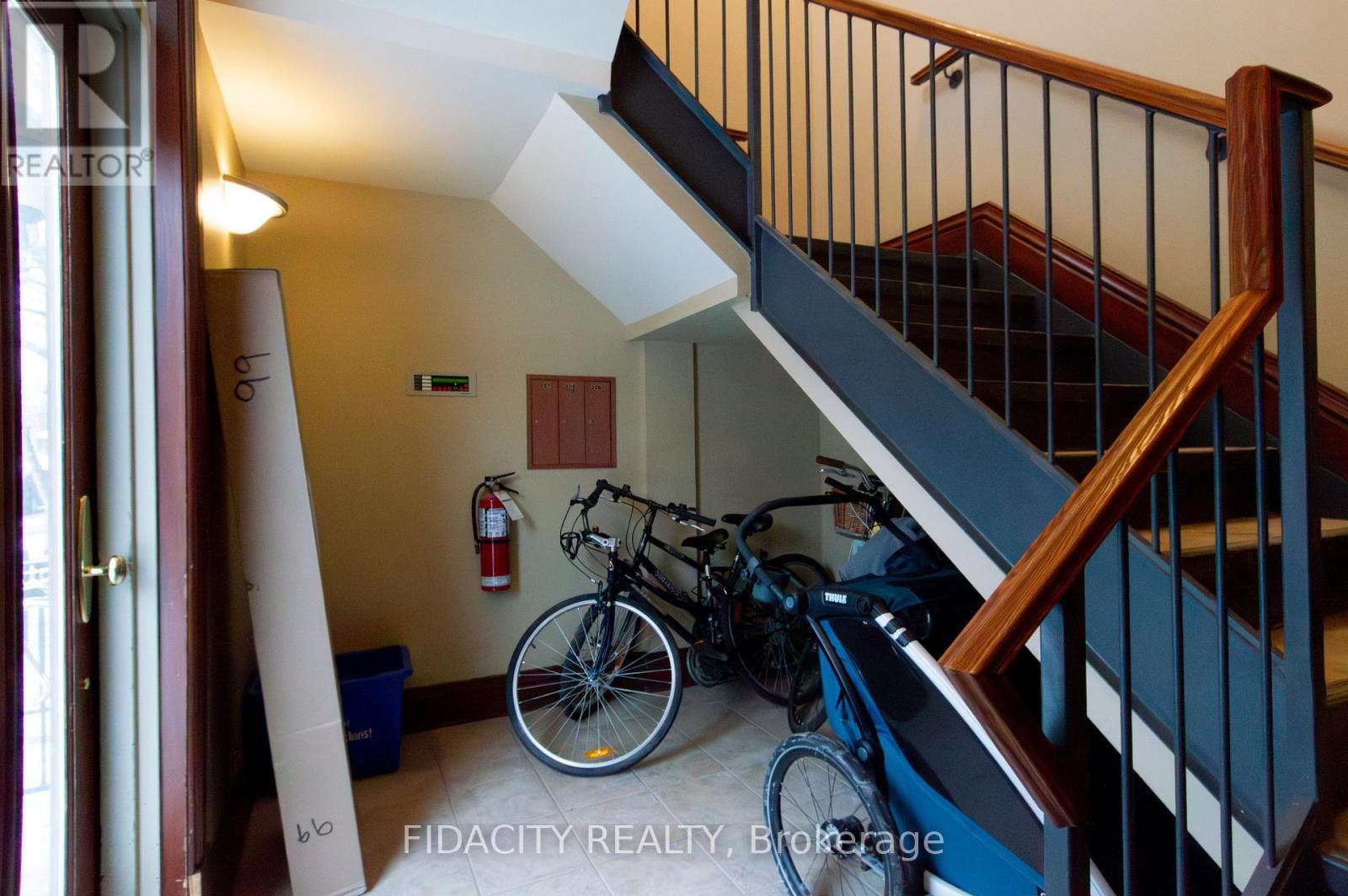 99 Fourth Avenue, Ottawa, ON