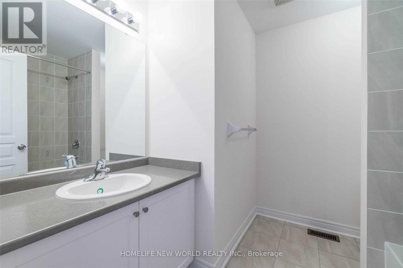 7 Cherna Avenue, Markham, ON - Indoor Photo Showing Bathroom