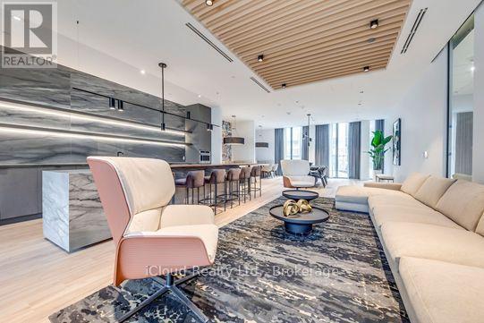 3309 - 82 Dalhousie Street, Toronto, ON - Indoor Photo Showing Living Room