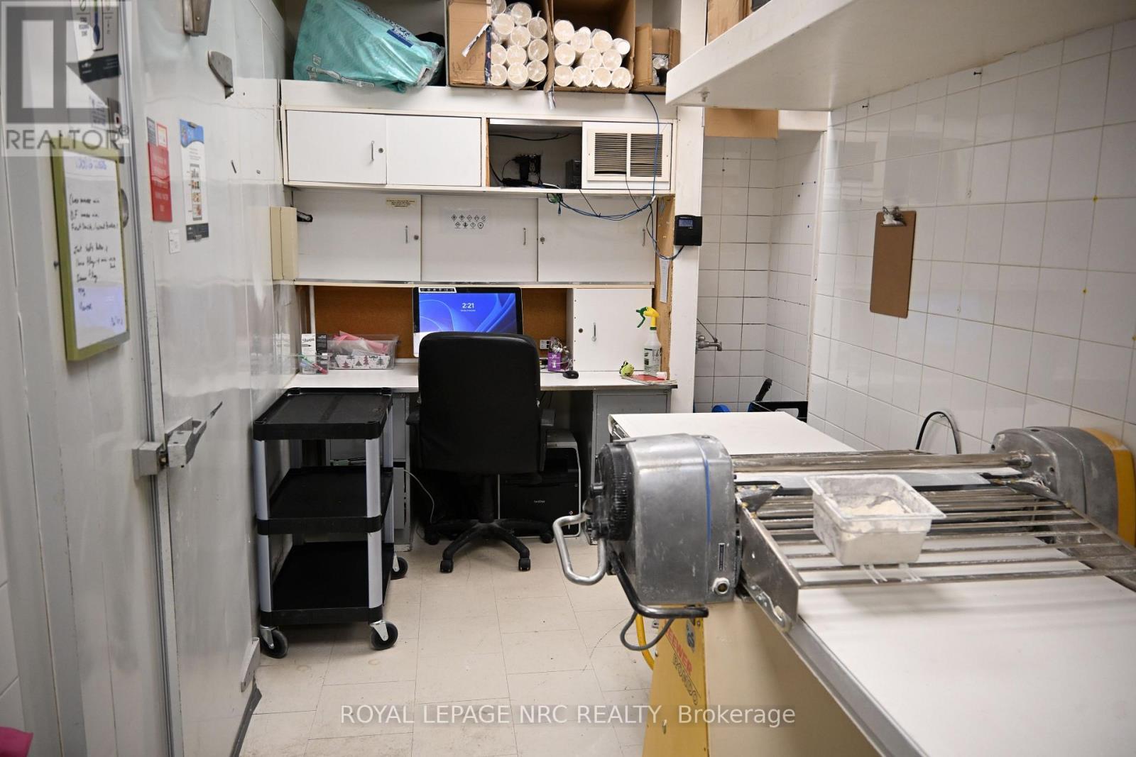 101 - 50 Lakeport Road, St. Catharines, ON