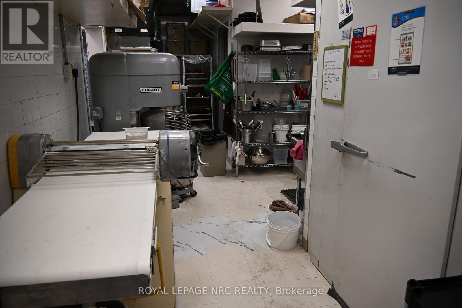 101 - 50 Lakeport Road, St. Catharines, ON