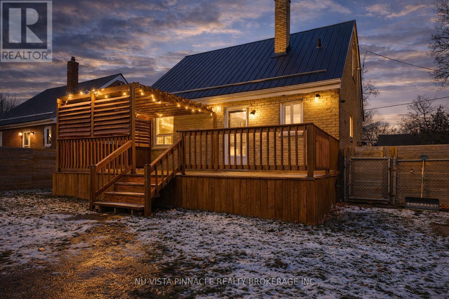 Great deck for entertaining - 81 Dunkirk Drive N, St. Thomas, ON - Outdoor With Deck Patio Veranda