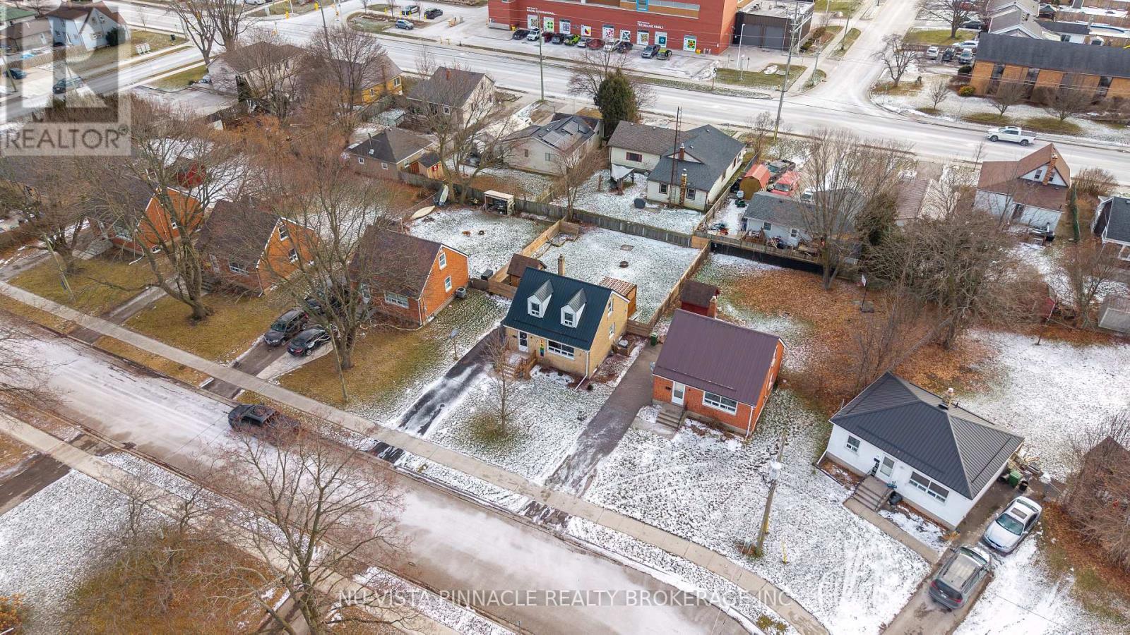 Near Hospital, Schools, Parks... - 81 Dunkirk Drive N, St. Thomas, ON - Outdoor