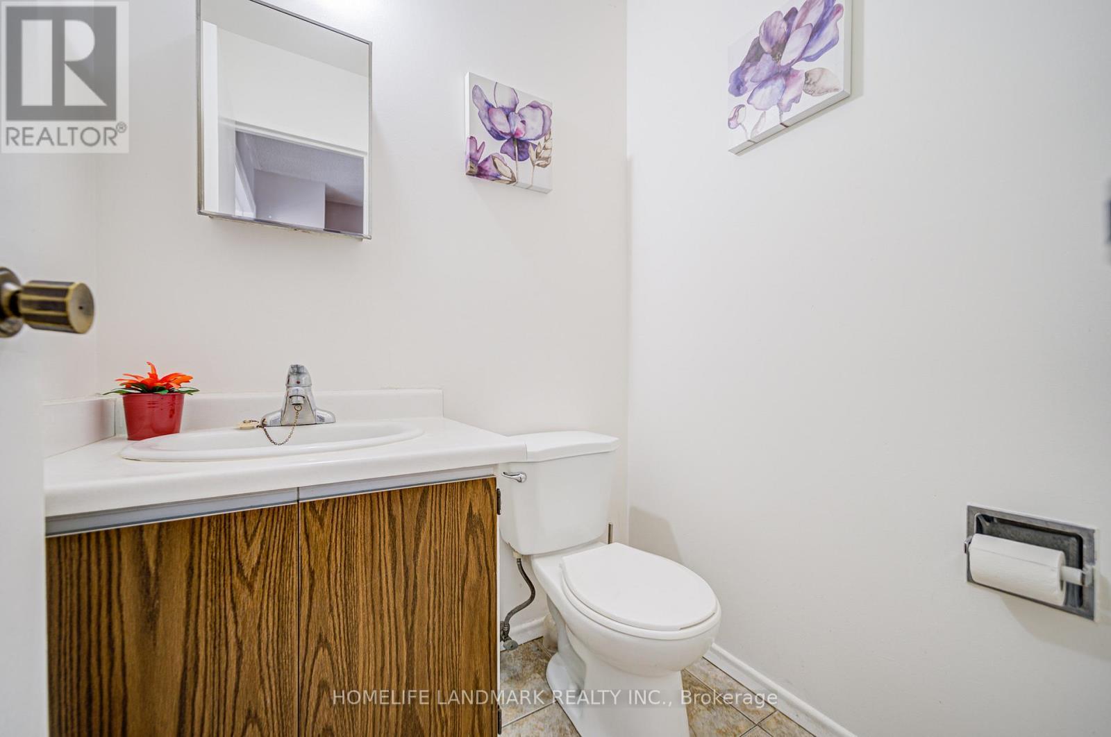 2 - 401 Keats Way, Waterloo, ON - Indoor Photo Showing Bathroom