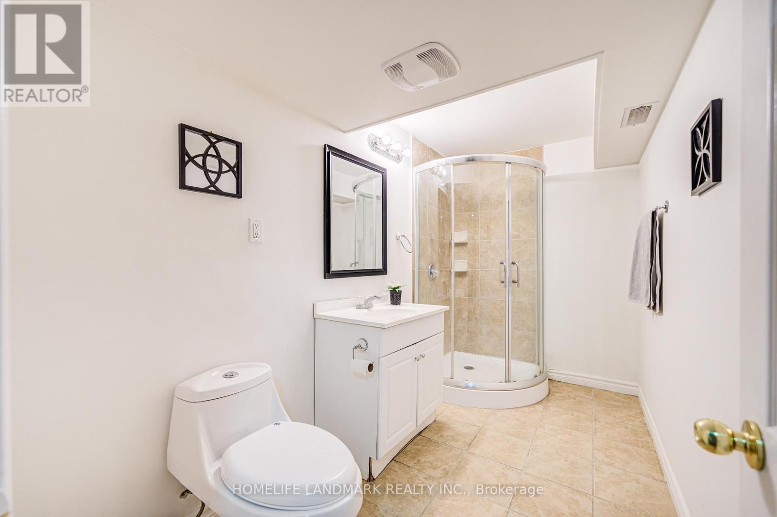 2 - 401 Keats Way, Waterloo, ON - Indoor Photo Showing Bathroom