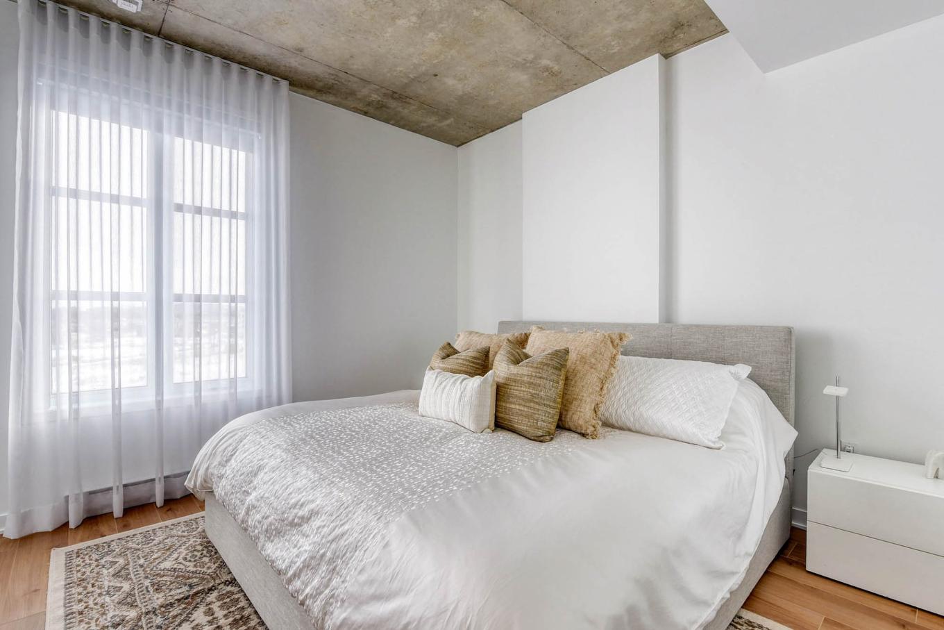 Chambre à coucher principale - 401-2335 Rue Des Équinoxes, Montréal (Saint-Laurent), QC - Indoor Photo Showing Bedroom