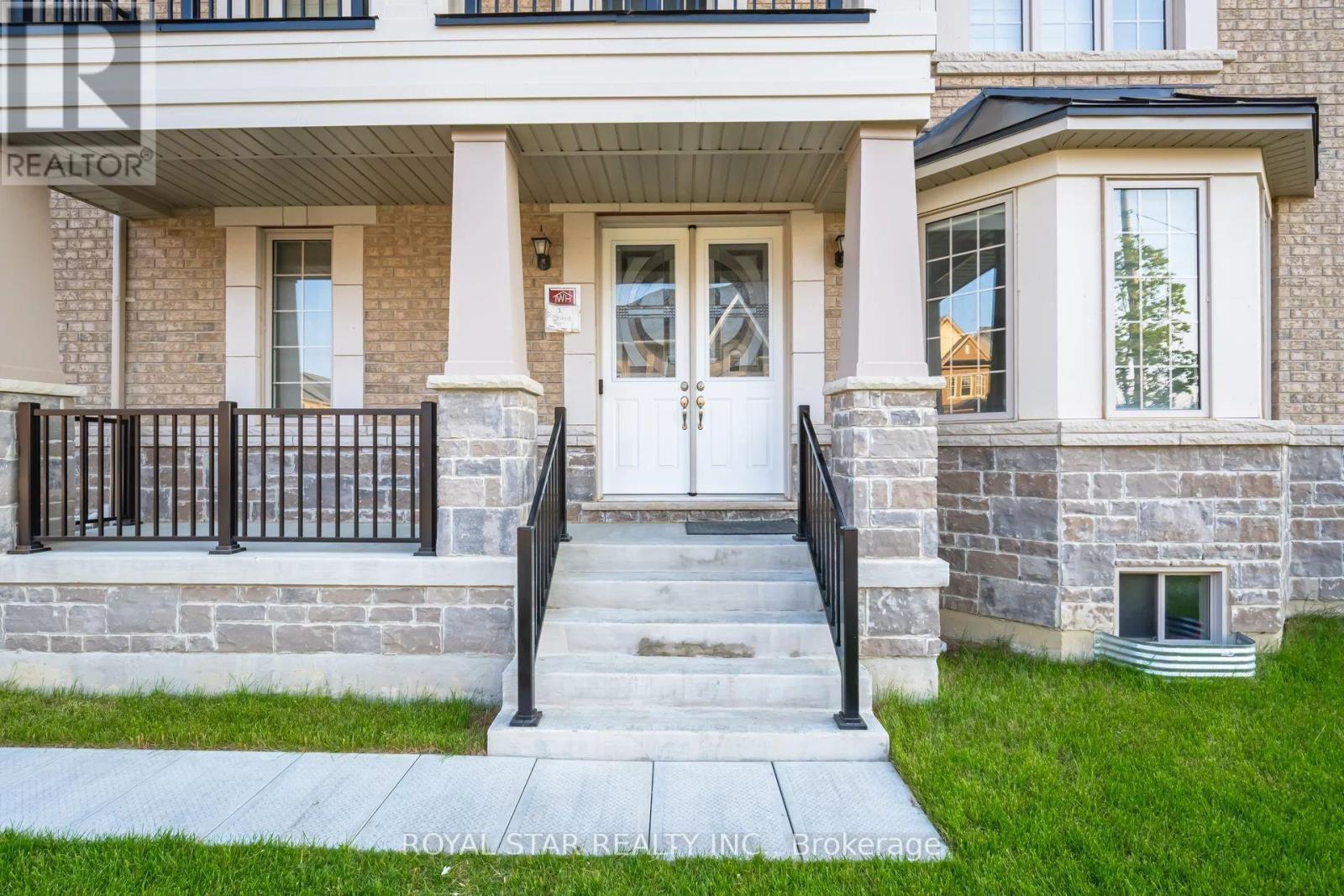Upper - 1 Bushwood Trail, Brampton, ON - Outdoor With Facade