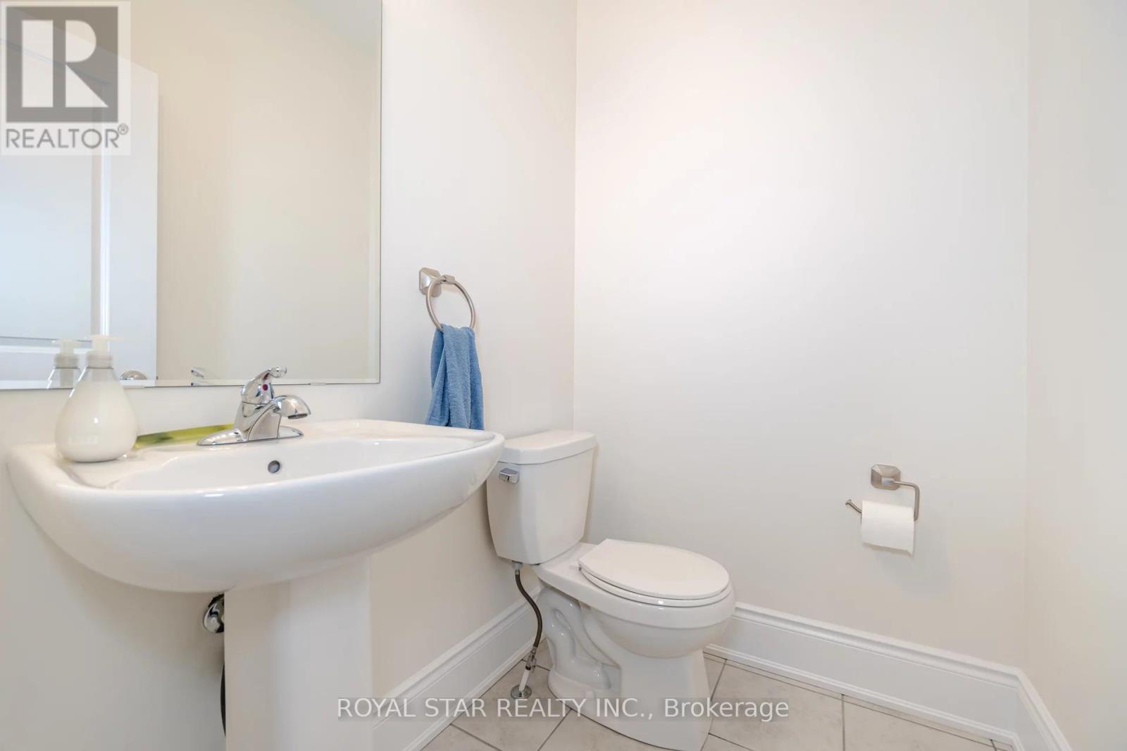 Upper - 1 Bushwood Trail, Brampton, ON - Indoor Photo Showing Bathroom