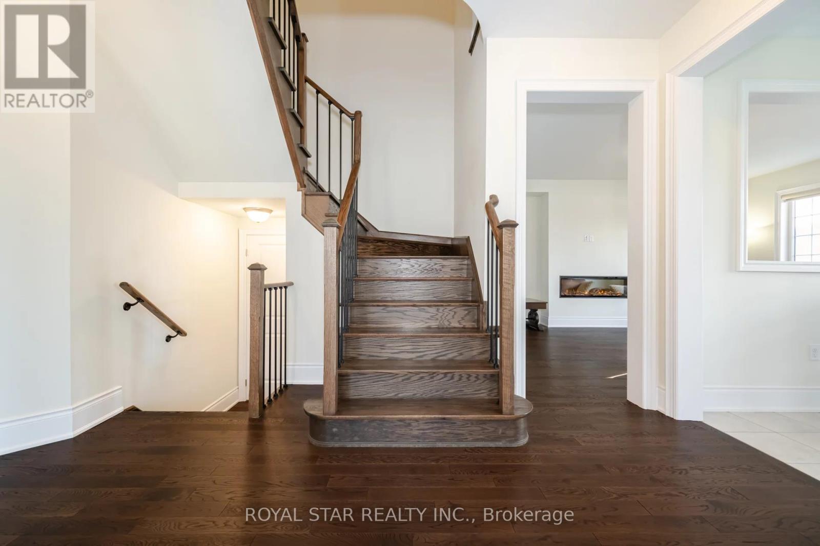 Upper - 1 Bushwood Trail, Brampton, ON - Indoor Photo Showing Other Room