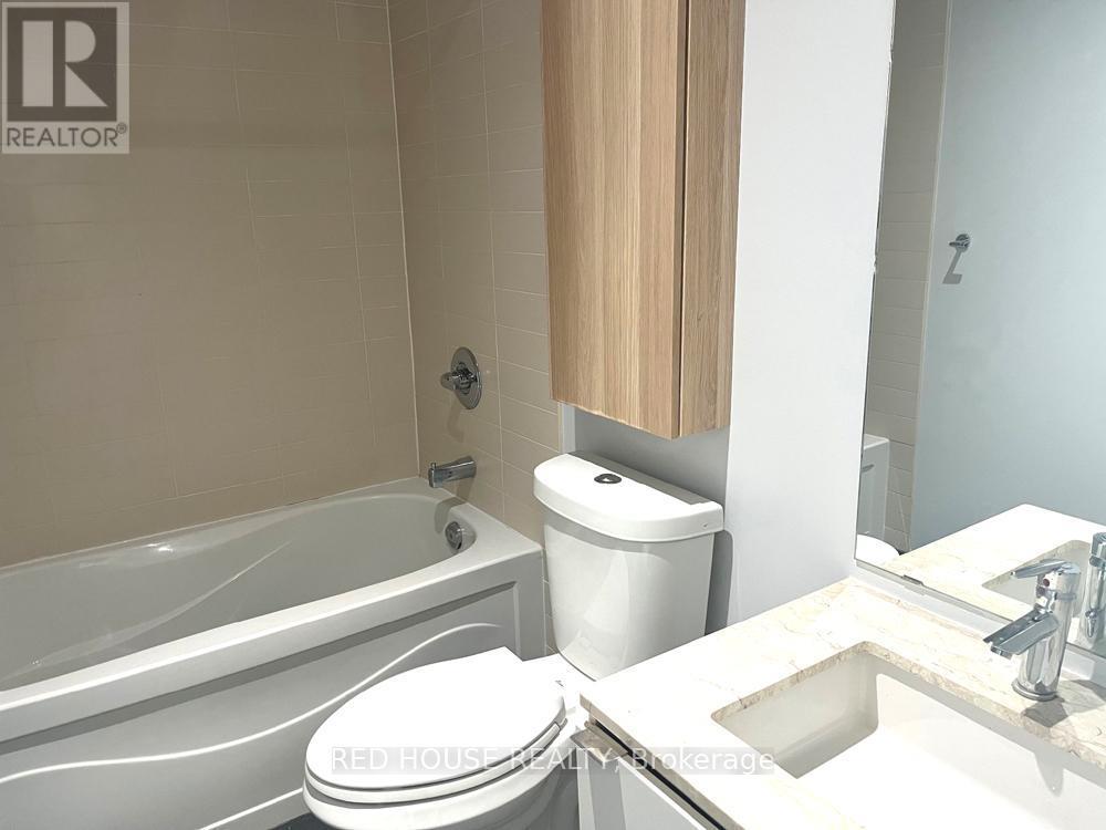 705 - 33 Mill Street, Toronto, ON - Indoor Photo Showing Bathroom