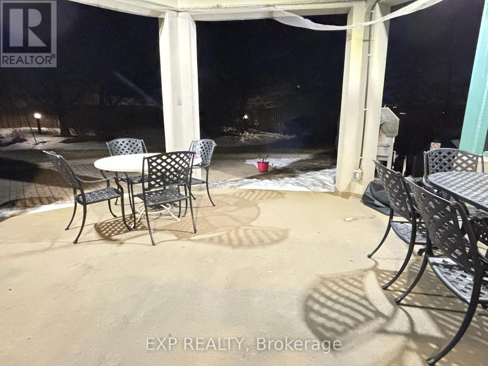 1205 - 101 Subway Crescent, Toronto, ON - Outdoor