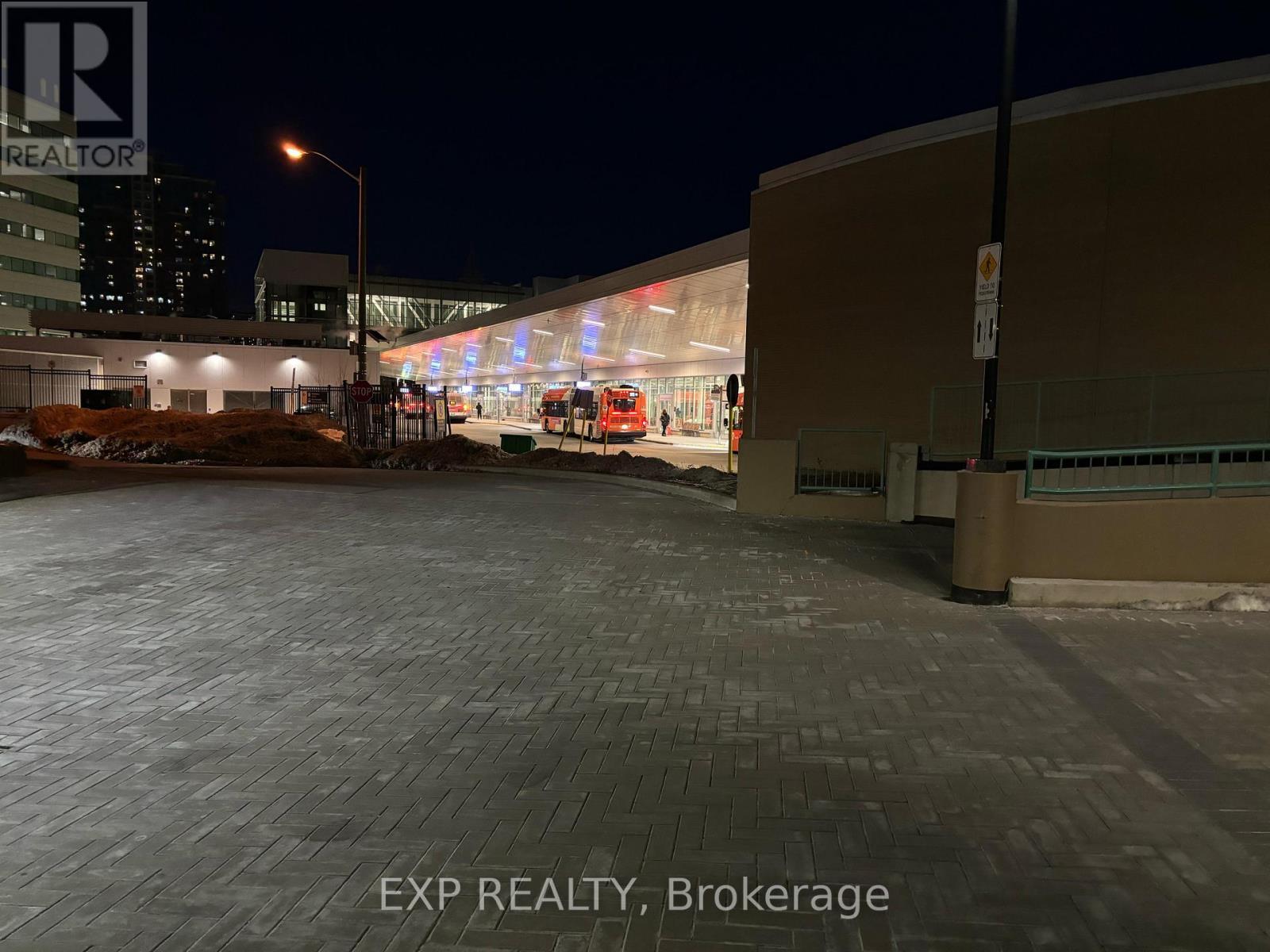 1205 - 101 Subway Crescent, Toronto, ON -