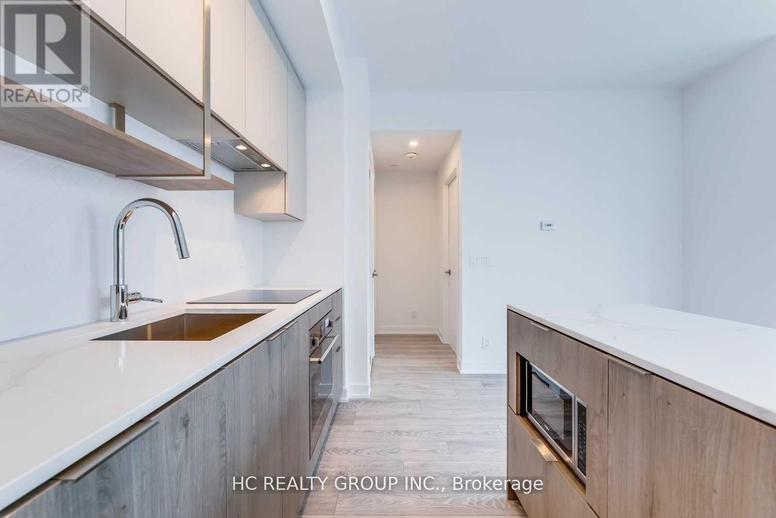 1111 - 15 Holmes Avenue, Toronto, ON - Indoor Photo Showing Kitchen