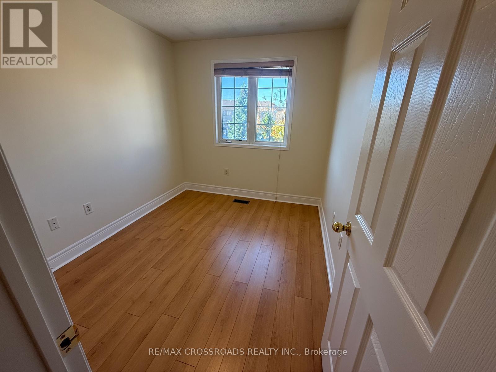 2 - 10 Post Oak Drive, Richmond Hill, ON - Indoor Photo Showing Other Room