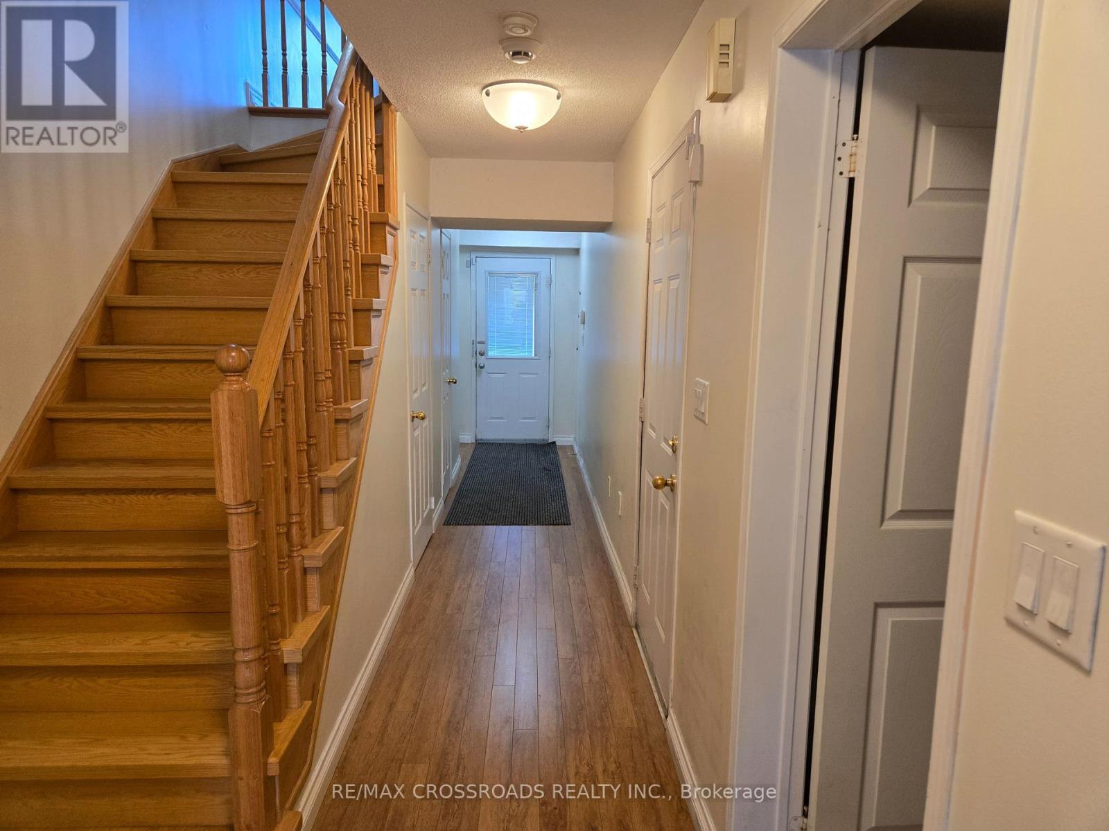 2 - 10 Post Oak Drive, Richmond Hill, ON - Indoor Photo Showing Other Room