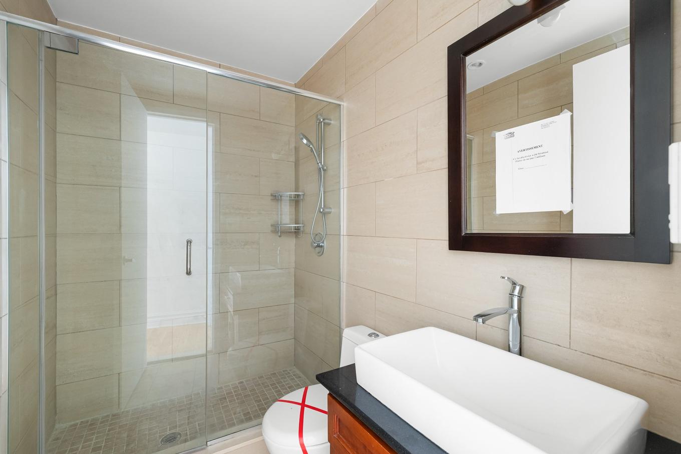 Salle de bains - 301-10 Rue St-Jacques, Montréal (Ville-Marie), QC - Indoor Photo Showing Bathroom