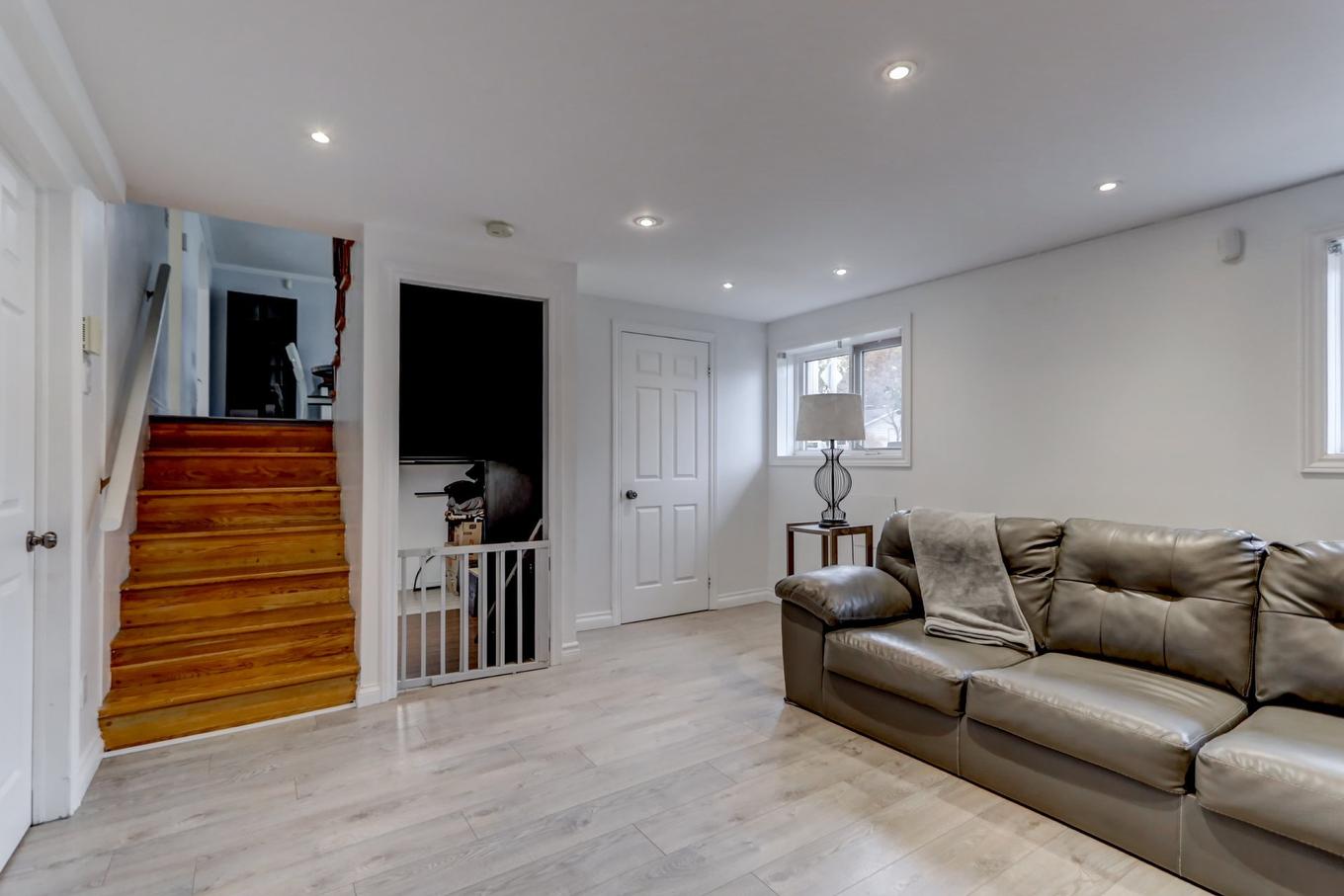 Salle familiale - 235 Rue Marie-Dostaler, Trois-Rivières, QC - Indoor Photo Showing Living Room