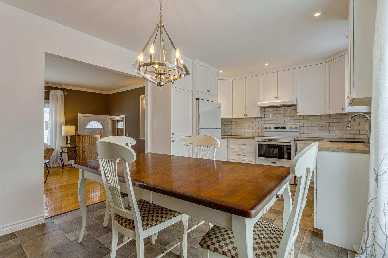 Salle à manger - 7680 Place Turpin, Brossard, QC - Indoor