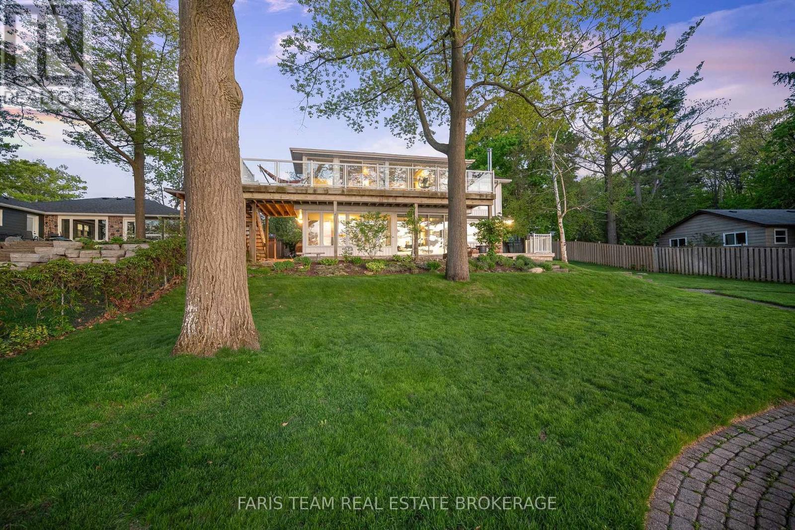 10 White Oaks Road, Barrie, ON - Outdoor With Deck Patio Veranda