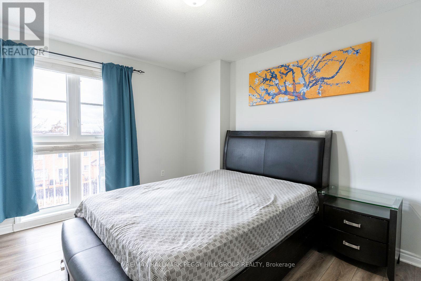 2 - 141 Sydenham Wells, Barrie, ON - Indoor Photo Showing Bedroom