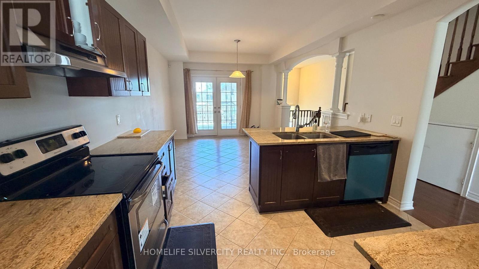 115 Inspire Boulevard, Brampton, ON - Indoor Photo Showing Kitchen With Double Sink