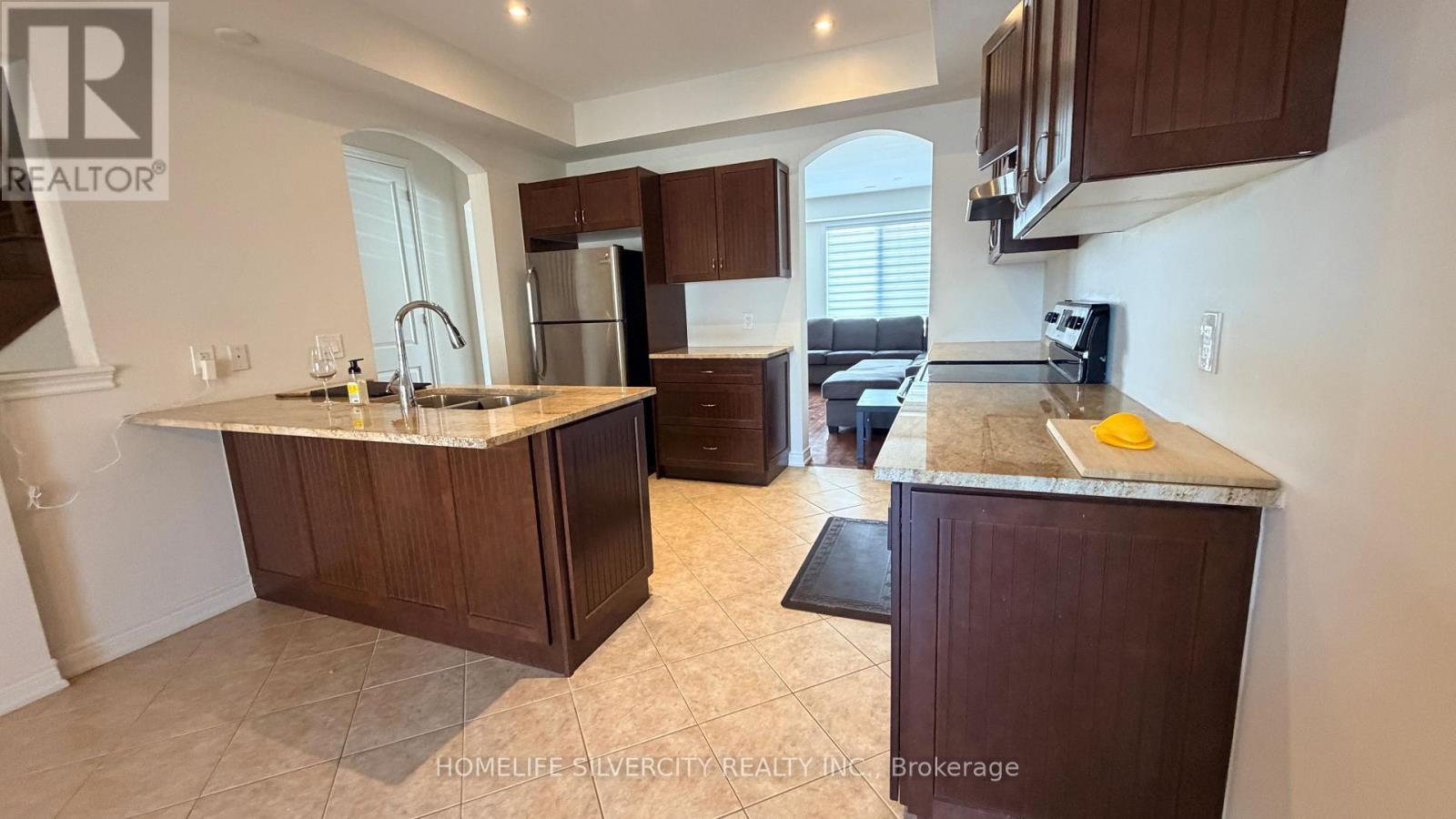115 Inspire Boulevard, Brampton, ON - Indoor Photo Showing Kitchen With Double Sink