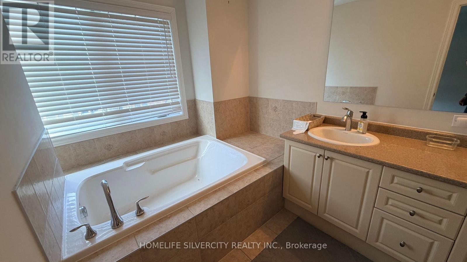 115 Inspire Boulevard, Brampton, ON - Indoor Photo Showing Bathroom