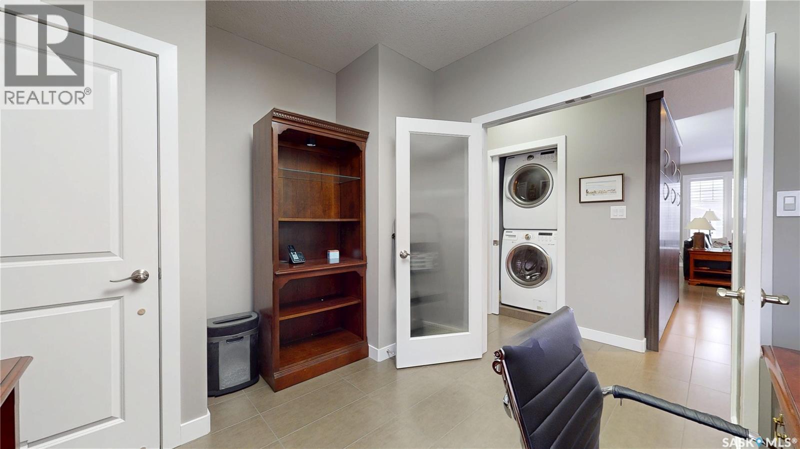 1646 Badham Boulevard, Regina, SK - Indoor Photo Showing Laundry Room
