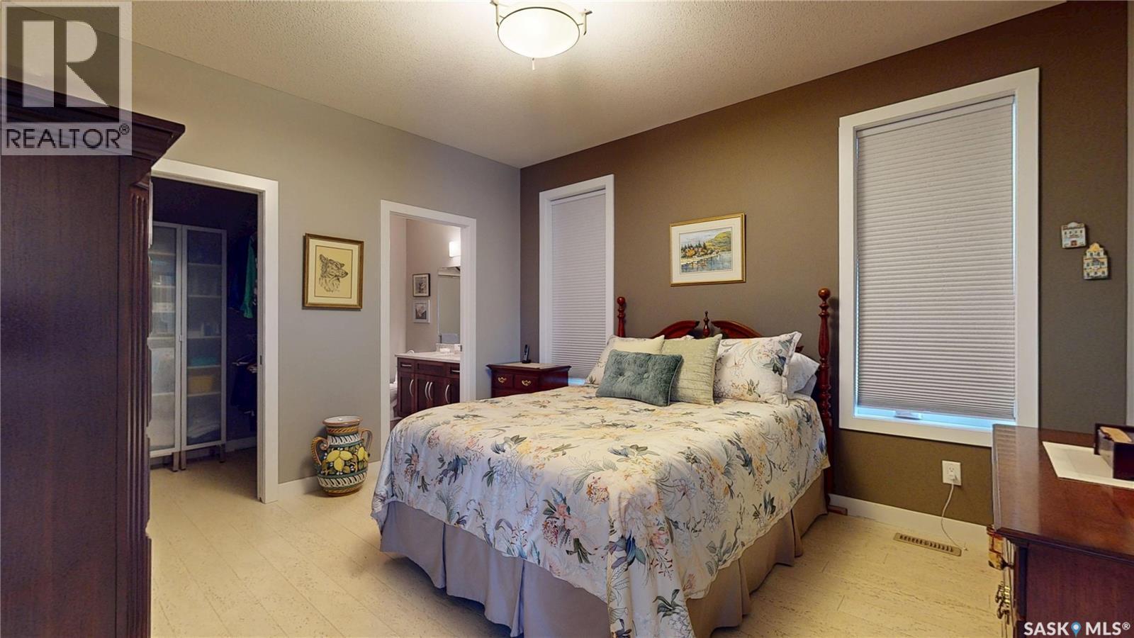 1646 Badham Boulevard, Regina, SK - Indoor Photo Showing Bedroom
