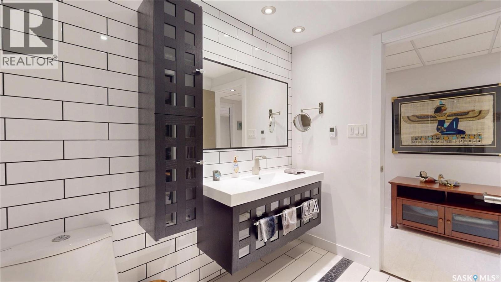 1646 Badham Boulevard, Regina, SK - Indoor Photo Showing Bedroom