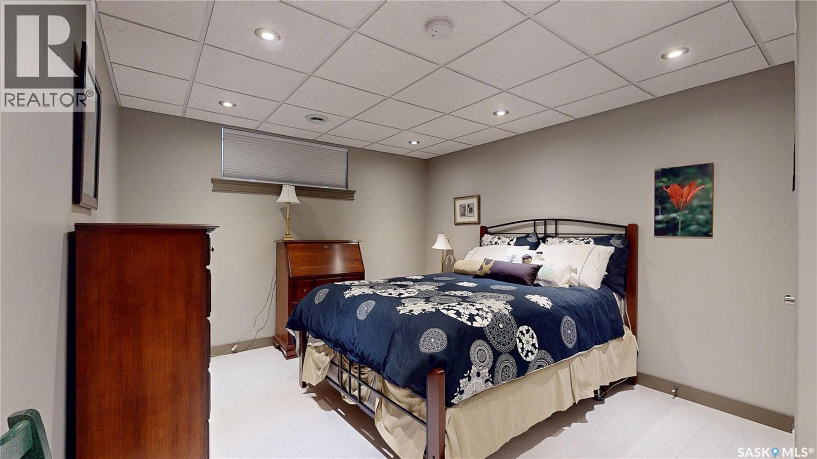 1646 Badham Boulevard, Regina, SK - Indoor Photo Showing Bedroom