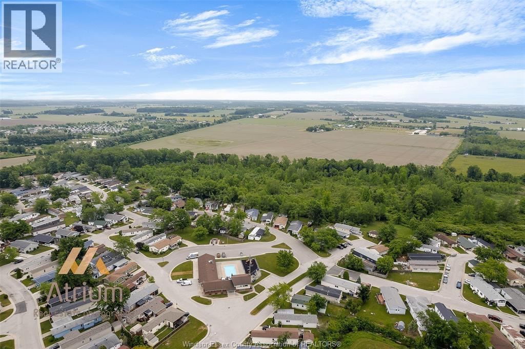 17 Chestnut Street, Mcgregor, ON - Outdoor With View