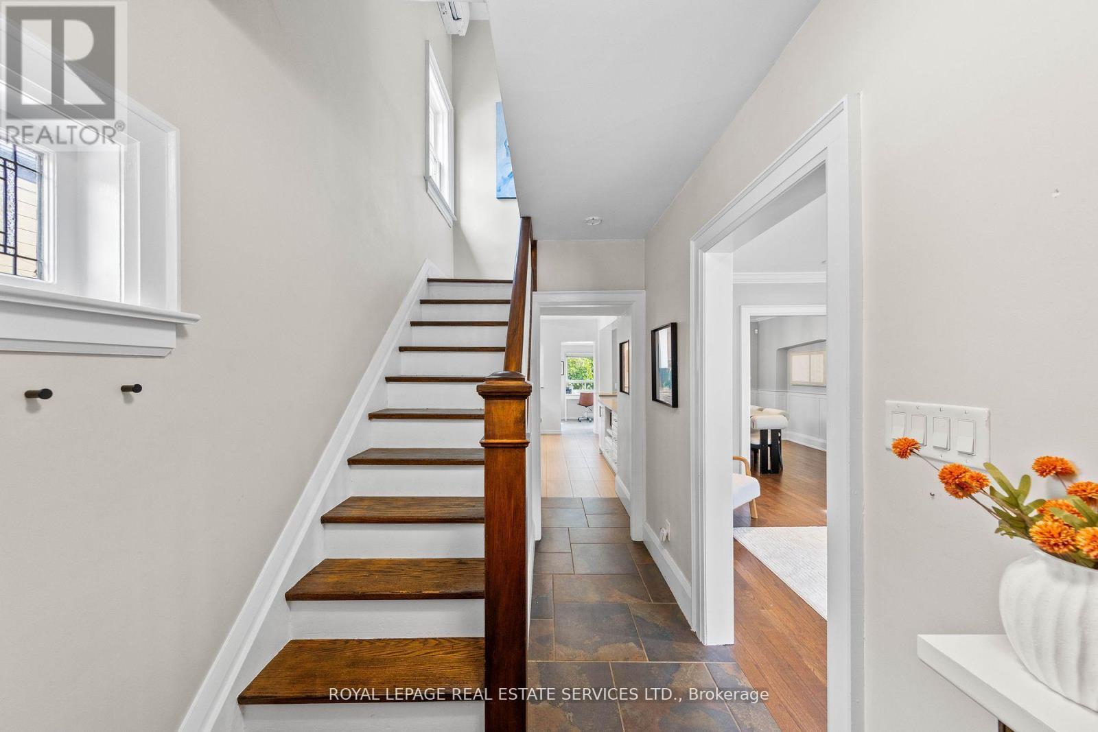 1565 Mount Pleasant Road, Toronto, ON - Indoor Photo Showing Other Room