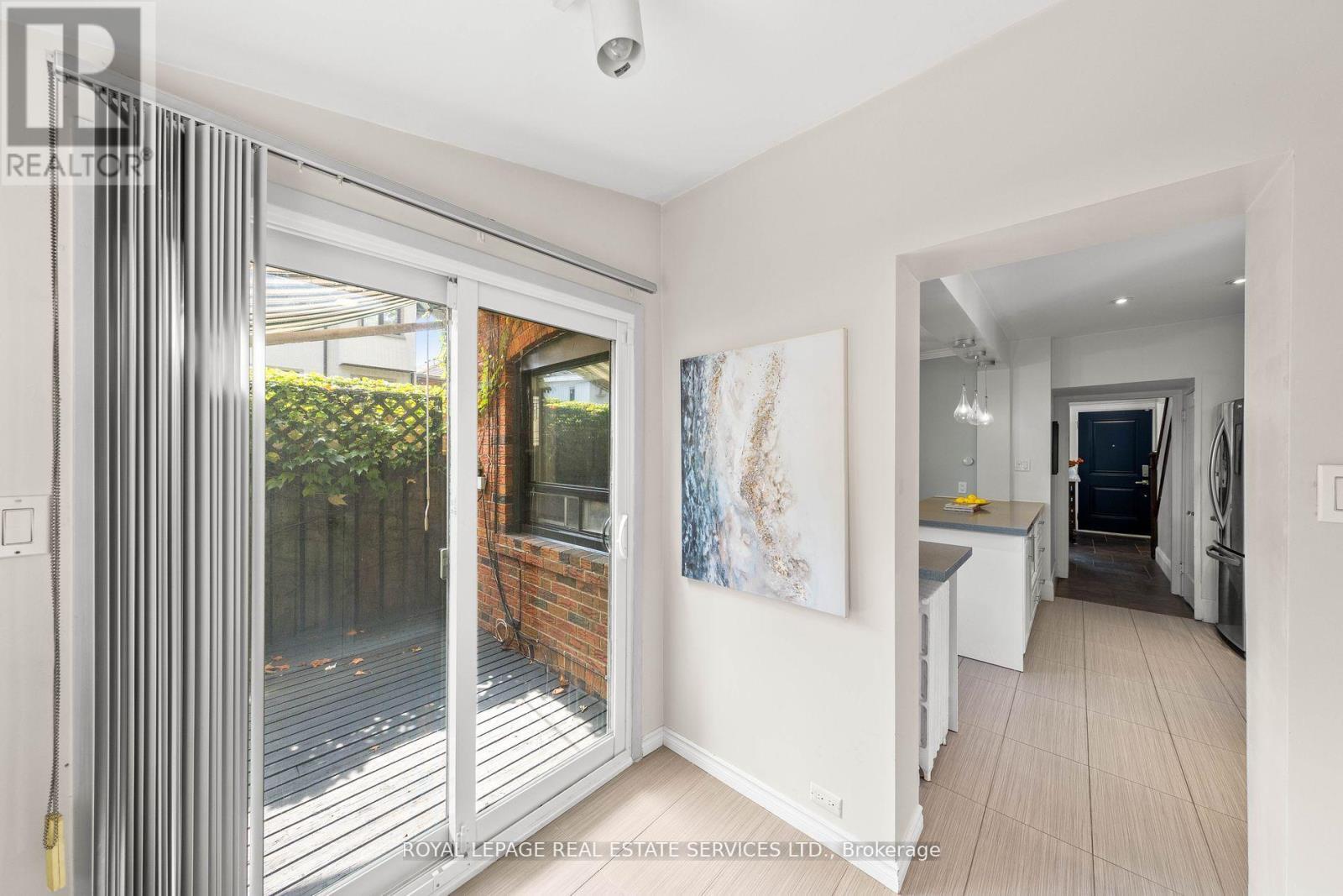 1565 Mount Pleasant Road, Toronto, ON - Indoor Photo Showing Other Room